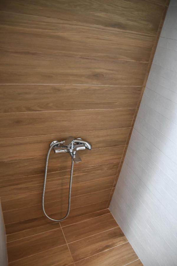 Haus Risos Next Generation Apartment Торони Екстериор снимка